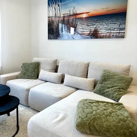 Apartment White Pearl
