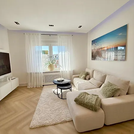 Apartment White Pearl *