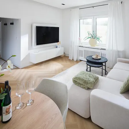 White Pearl - Modernes Apartment Zentral & Strandnah Апартаменты *