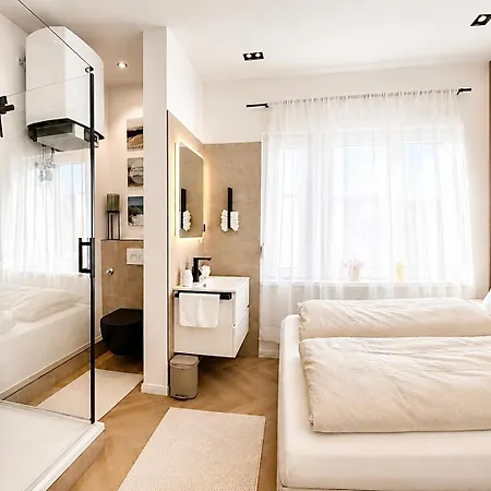 White Pearl - Modernes Zentral & Strandnah Lejlighed *